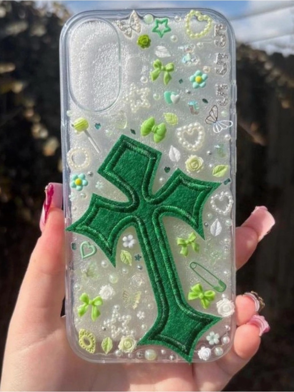 iPhone 17 junk case